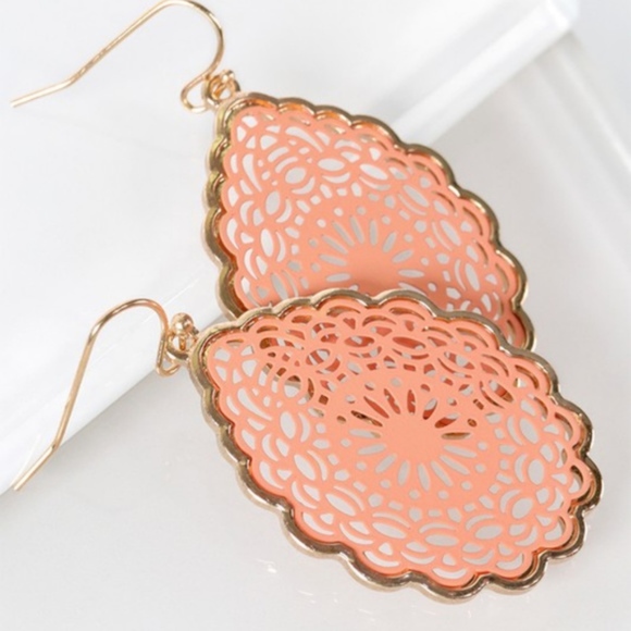 DAYNA Tear Drop Earrings - 8 colors - Picture 6 of 8